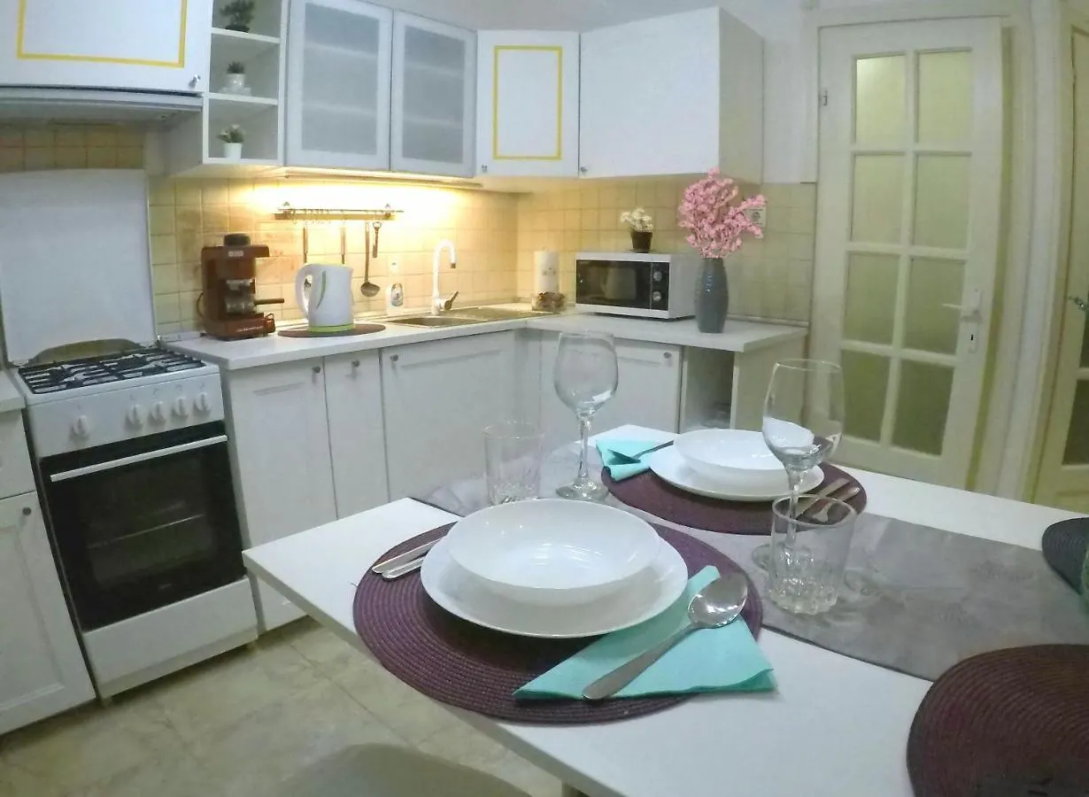 Mariann'S Modern Apartment In The City Center Budapest